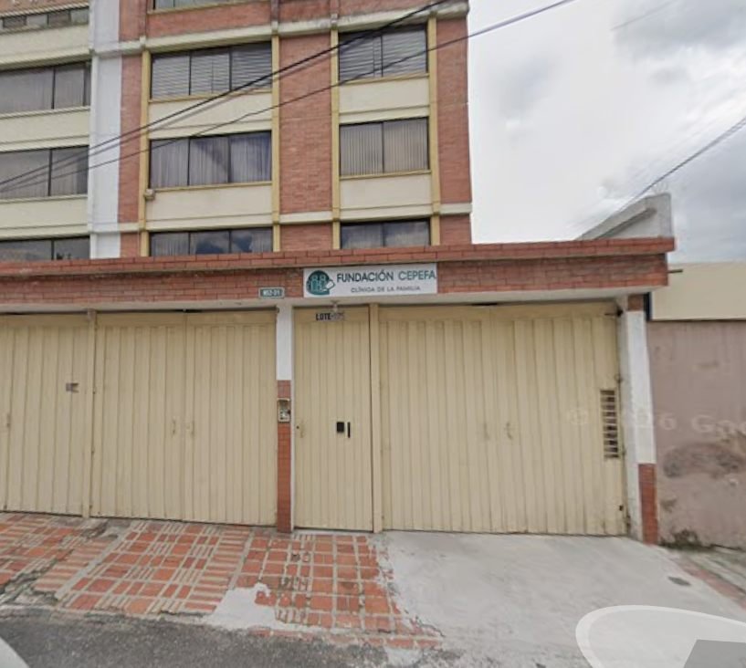 Fachada del consultorio de CEPEFA, especialistas en vasectomía sin bisturí en Quito